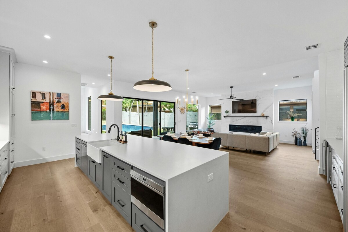 Photo 9 of Luxury Escape in Austin’s Iconic Bouldin Creek Perfect Location + Private Pool!