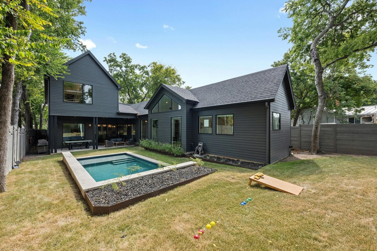 Photo 34 of Luxury Escape in Austin’s Iconic Bouldin Creek Perfect Location + Private Pool!