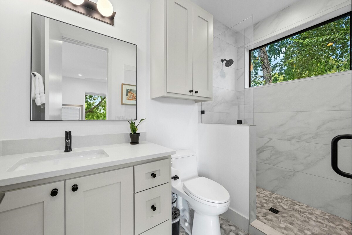 Photo 23 of Luxury Escape in Austin’s Iconic Bouldin Creek Perfect Location + Private Pool!