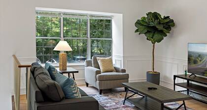 Cozy Reston Main Retreat