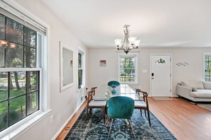 Dining - Pure Luxury | 5 bedroom | Designer | Large |Bright (Arlington)