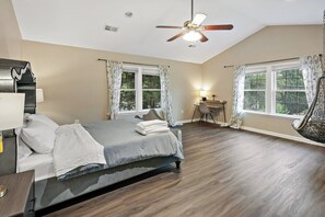 5 bedrooms, Internet, bed sheets