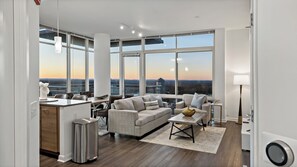 Smart TV - Unique Collection | Luxury | Tysons | Rooftop Pool (Tysons)