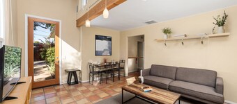 Spanish-Style 2-bedroom house near Downtown Palm Springs
