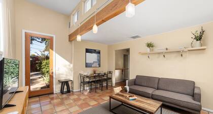 Spanish-Style 2-bedroom house near Downtown Palm Springs