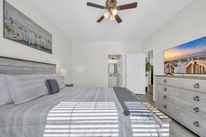 3 bedrooms, iron/ironing board, WiFi, bed sheets - 3 bedroom 2 bath,  Southern and beach style apt comfortable for whole family 
 (Myrtle Beach)