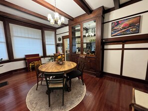 Dining - Craftsman Charm, 2-bedroom house with AC, WiF, Tranquil Setting (Orofino)