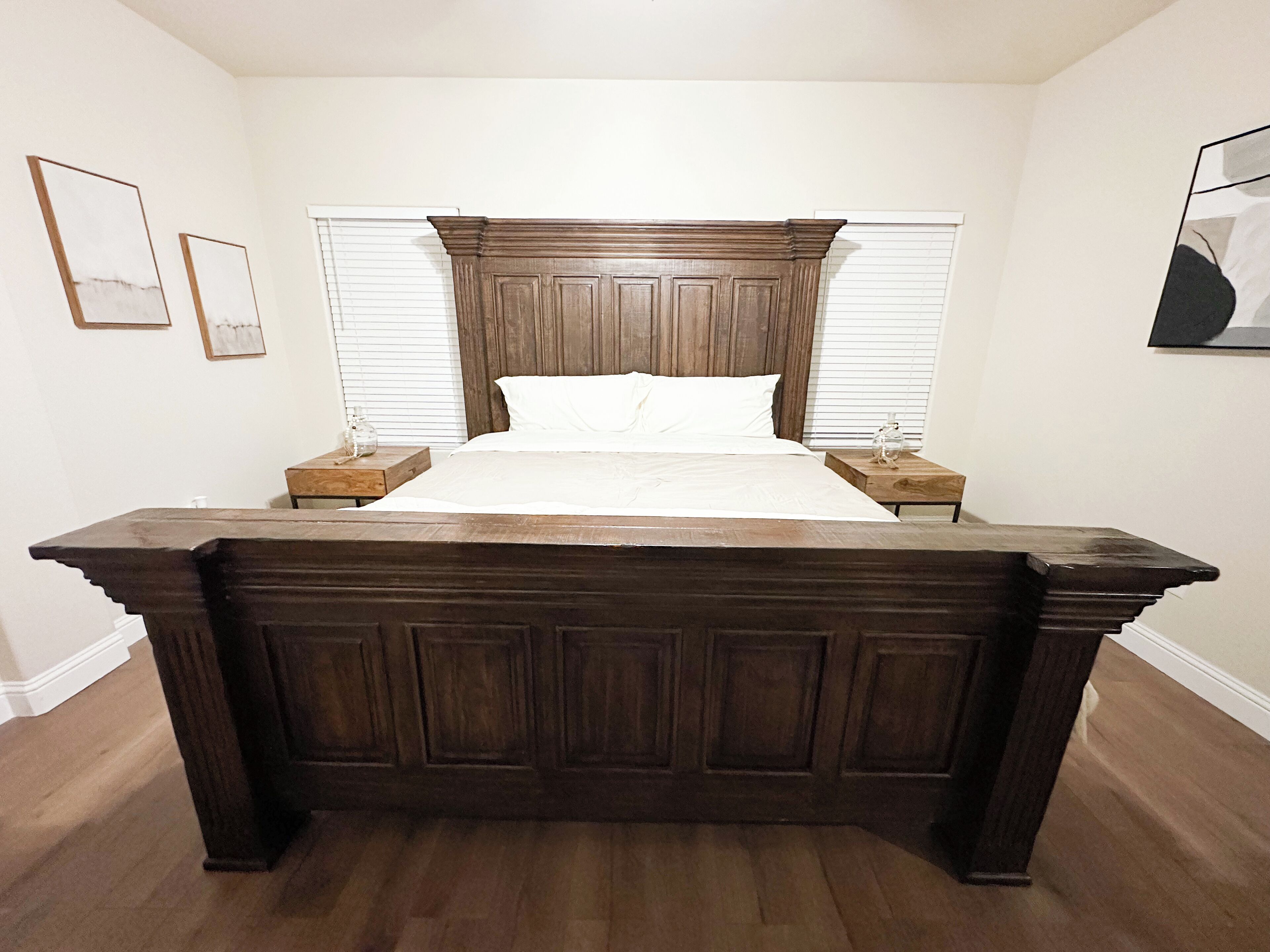 4 bedrooms, iron/ironing board, free WiFi, bed sheets