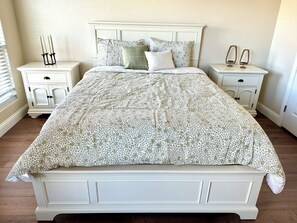 4 chambres, fer et planche à repasser, accès au Wi-Fi (inclus)