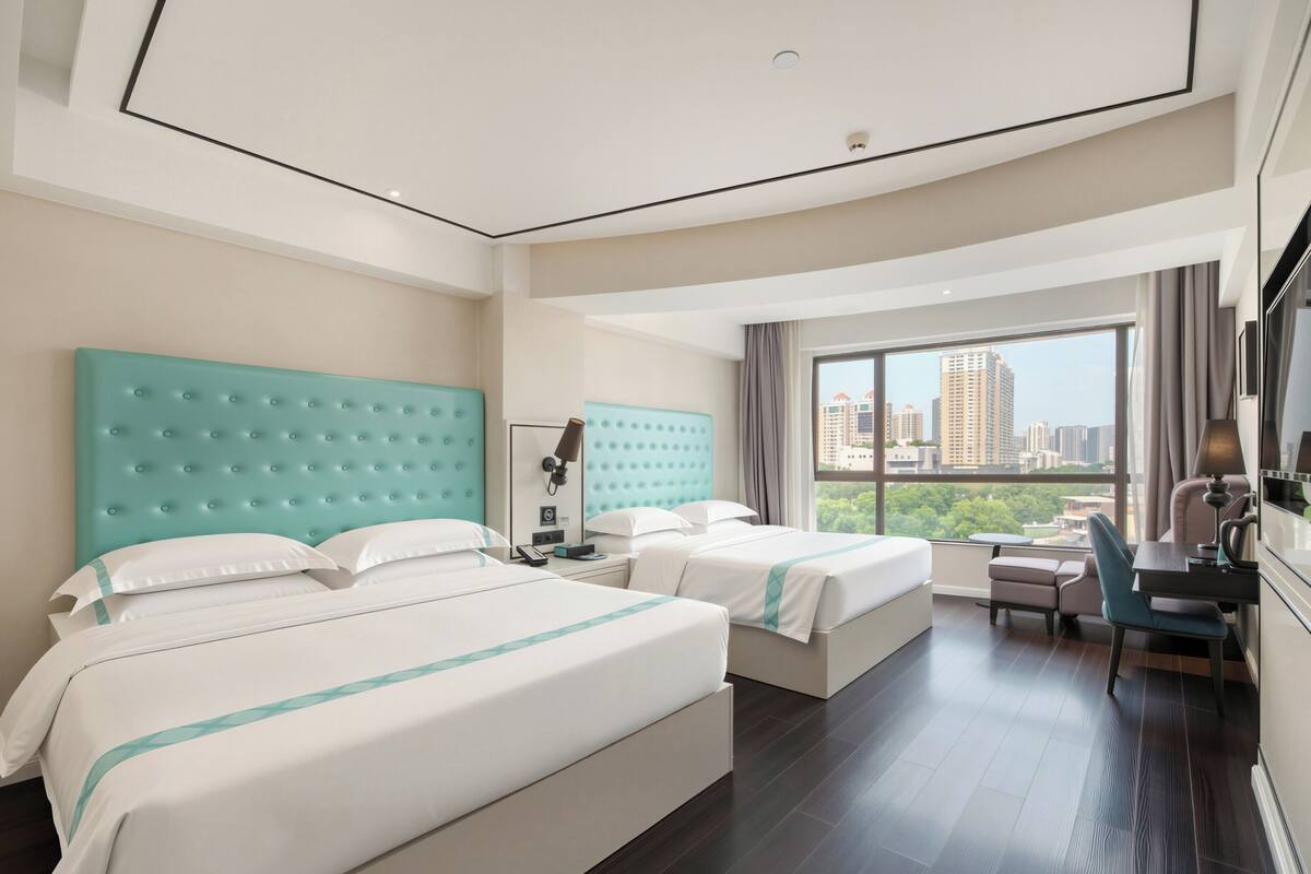 Business Twin Room, City View | Pemandangan dari bilik