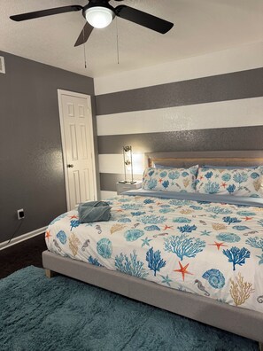 2 bedrooms, desk, iron/ironing board, travel crib