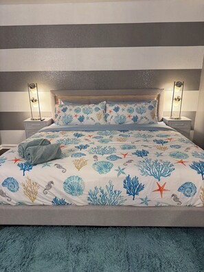 2 bedrooms, desk, iron/ironing board, travel crib