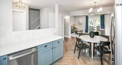 Gorgeous NEW 5-bedroom townhome with AC, WiFi in charming South Bend- walk to ND