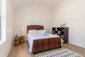 4 habitaciones, escritorio, tabla de planchar con plancha y wifi gratis 