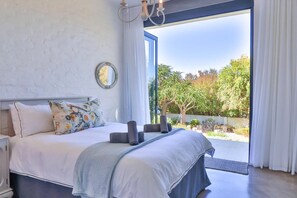 4 habitaciones, escritorio, tabla de planchar con plancha y wifi gratis 