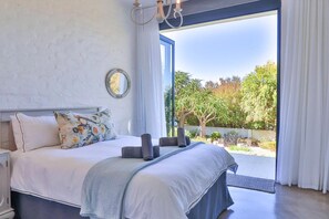 4 habitaciones, escritorio, tabla de planchar con plancha y wifi gratis 