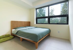 2 bedrooms, bed sheets