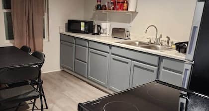 Newly Remodeled Basement Studio!