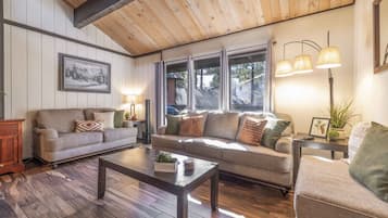 Televisor i llar de foc