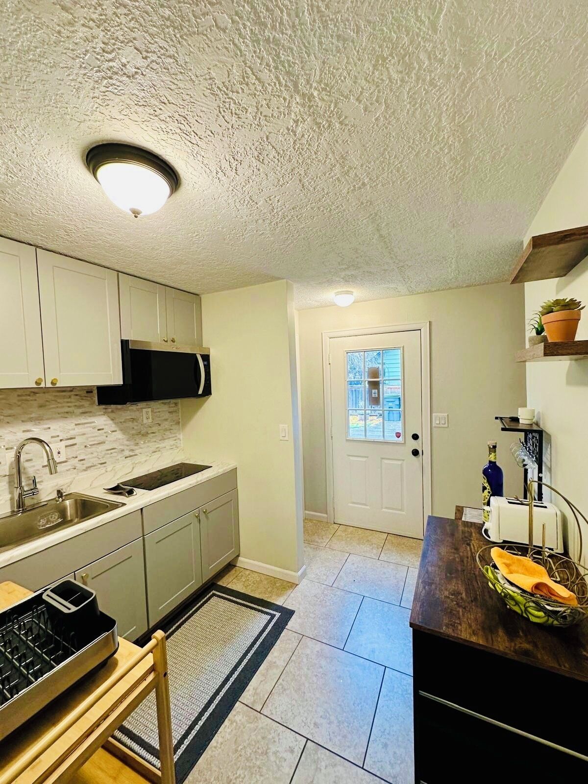 Microwave, stovetop