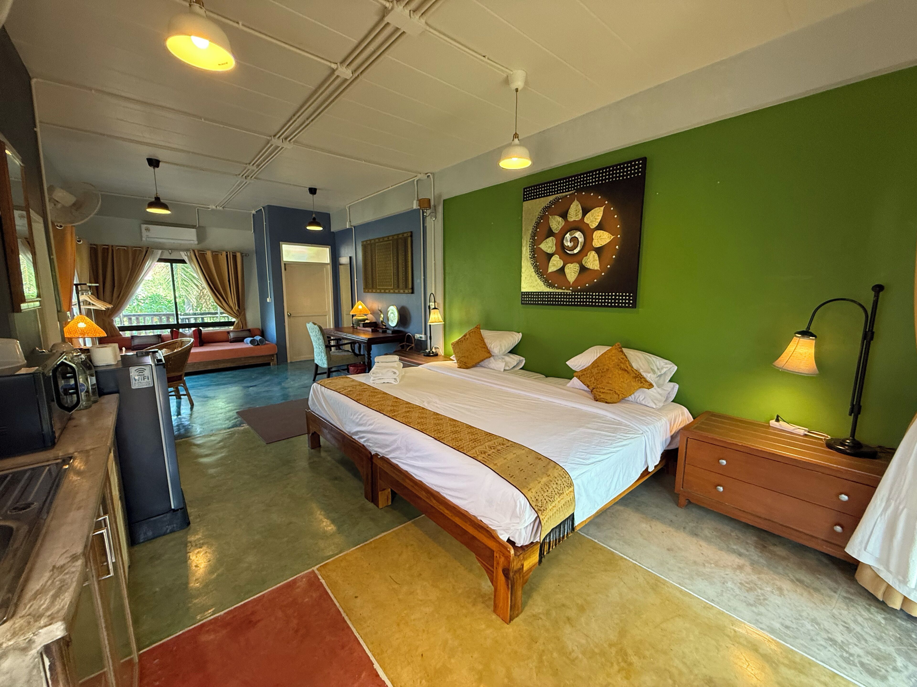 ファミリー ルーム 1 ベッドルーム ガーデンビュー | 客室ごとに異なる装飾、客室ごとに異なるインテリア、デスク、ノートパソコン用作業スペース