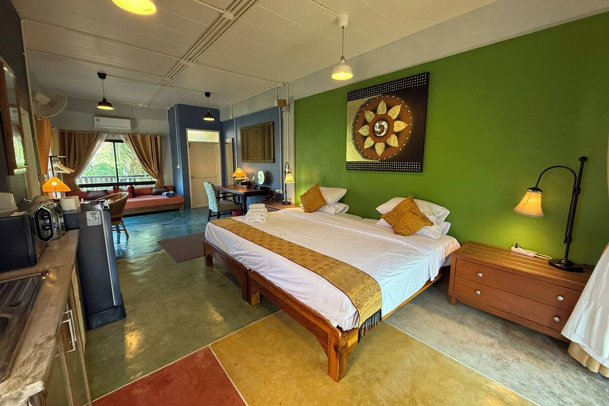 家庭客房, 1 間臥室, 花園景 | 獨特設計、獨特裝修、書桌、手提電腦工作空間