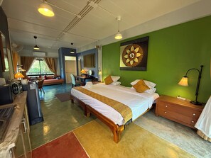 Family Room, 1 Bedroom, Garden View | Individually decorated, individually furnished, desk, laptop workspace - Golden Mango House (Sam Roi Yot)