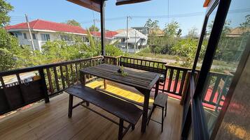 Family Twin Room, 1 Bedroom, Garden View | Terrace/patio