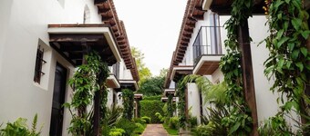 Colonial family getaway in Antigua Guatemala - Quiet & Beautiful vacation home