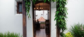 Charming Colonial Villa in Antigua Guatemala, Perfect for Family Vacations