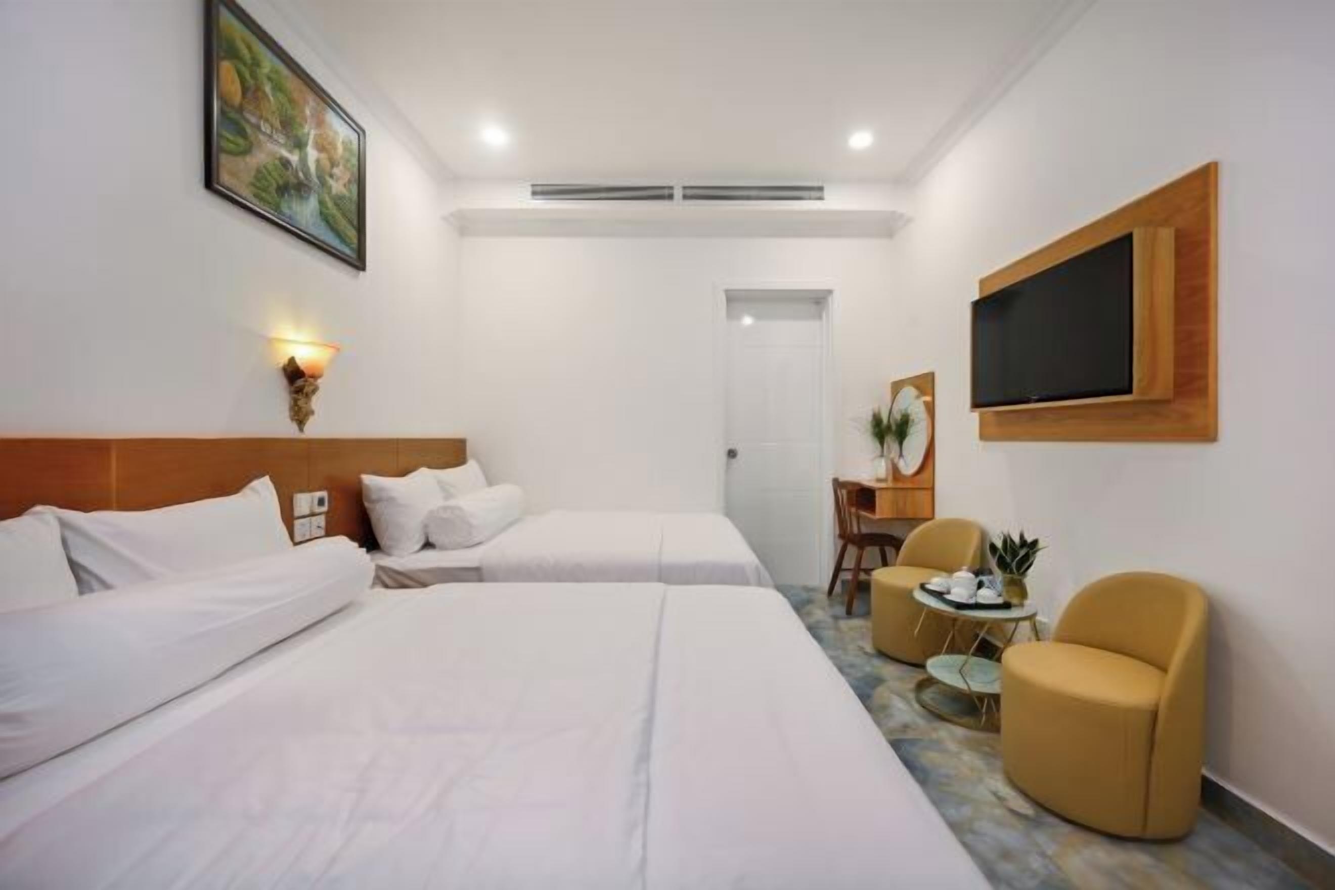 Minibar, decoración individual, mobiliario individual y escritorio