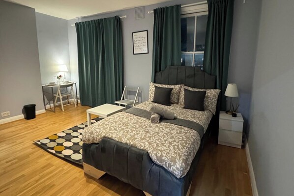1 bedroom, WiFi, bed sheets