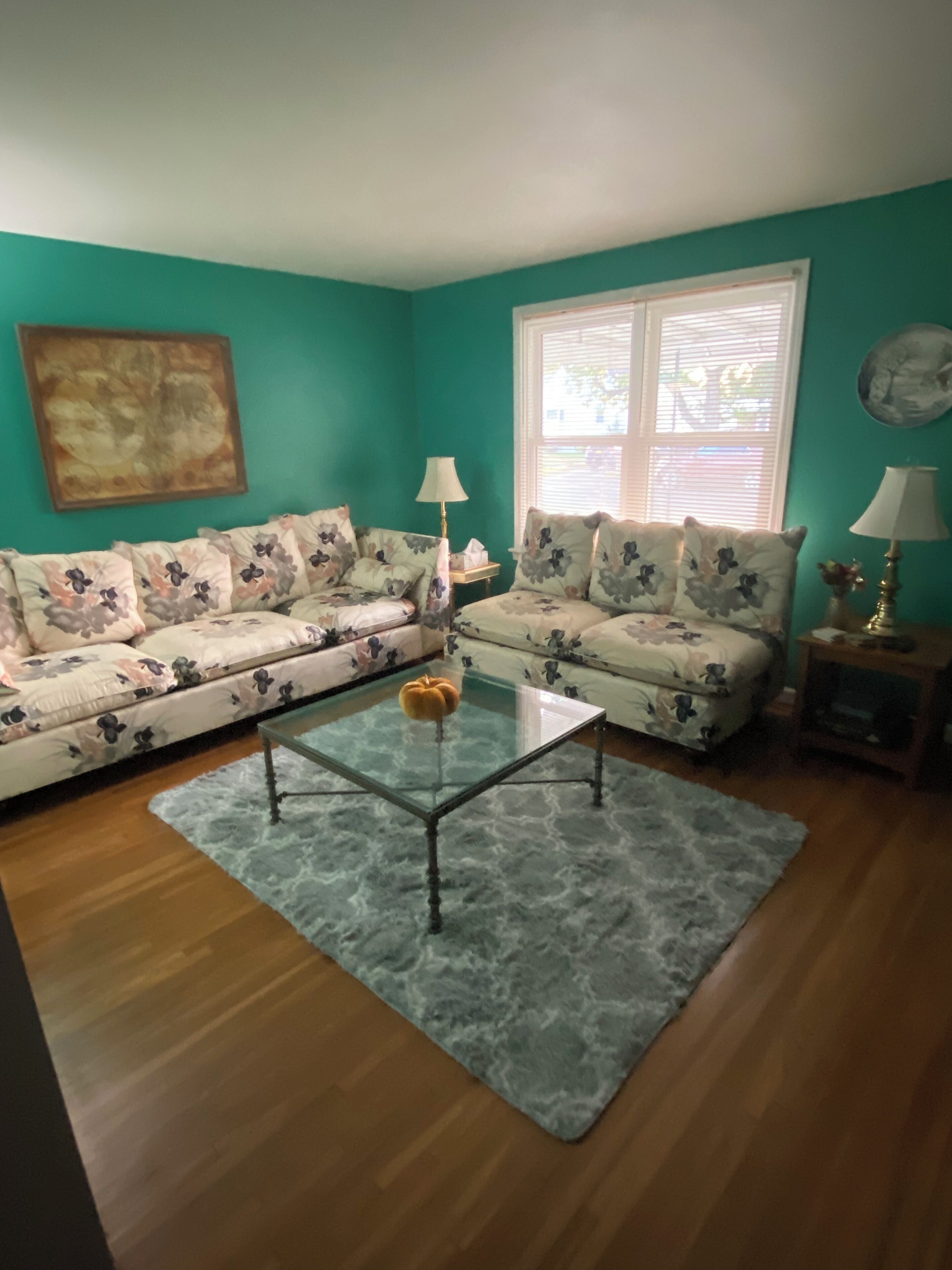 Una Smart TV, libros