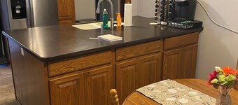 Enchanting 3 bedroom cape home with WiFi in Buffalo