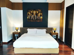 Iron/ironing board, free WiFi, bed sheets - Villa Nusa Dua by Opus Hospitality (Nusa Dua)