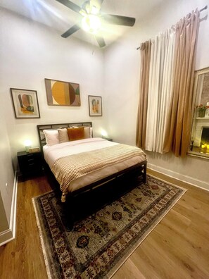 1 soverom, strykejern/-brett, wi-fi og sengetøy