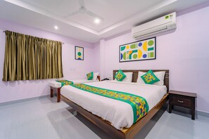 Deluxe Room | Individually furnished, desk, blackout drapes, iron/ironing board - Treebo Sri vi ka Residency (Puducherry)