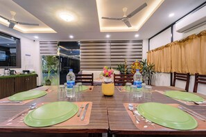 Dining - Treebo Sri vi ka Residency (Puducherry)