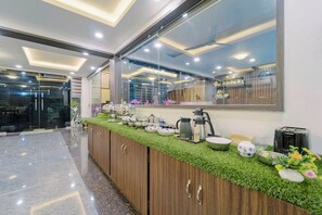 Dining - Treebo Sri vi ka Residency (Puducherry)