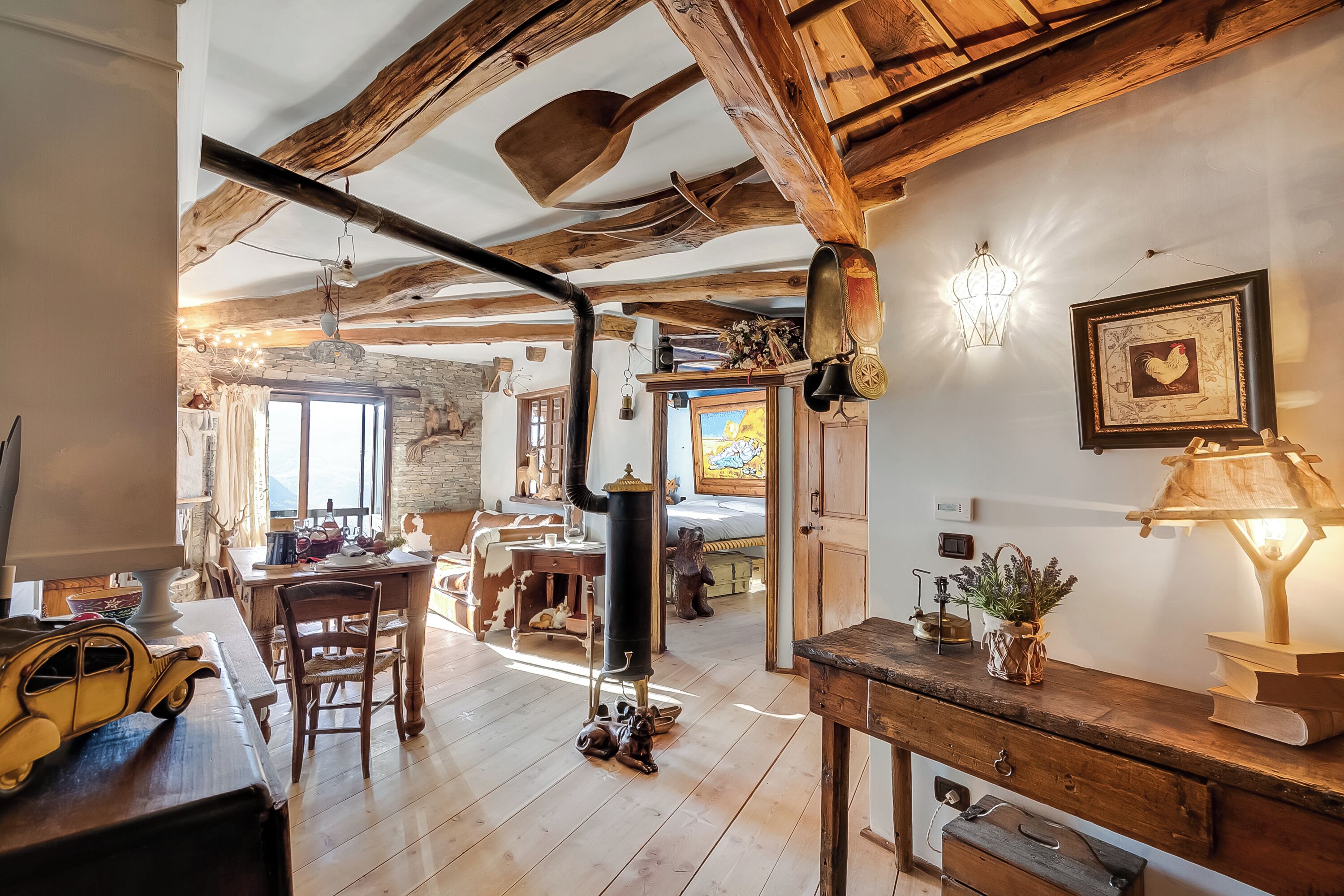 蜜月公寓, 多间卧室 (Grange Romantic Retreat Mountain View) | 客厅 | 平板电视