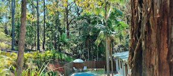 Private Bush and beach retreat