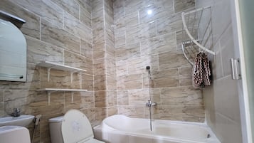 Double Room | Bathroom