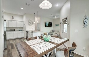 Interior - Coastal Oasis  with Community Pool /3 Bed/2 with Community Pool and Boat Parking (Rockport)