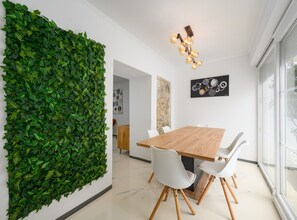 Apartment | Dining - Villa in Porec With Private Pool and Beach (Porec)