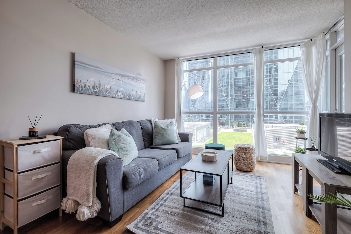 Grand Apartment | Living area