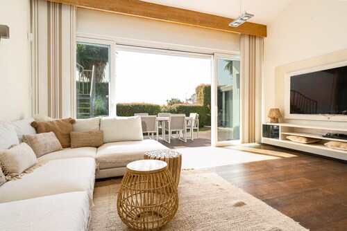 Villa in Marbella Near Beach