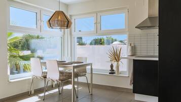 Villa | Dining