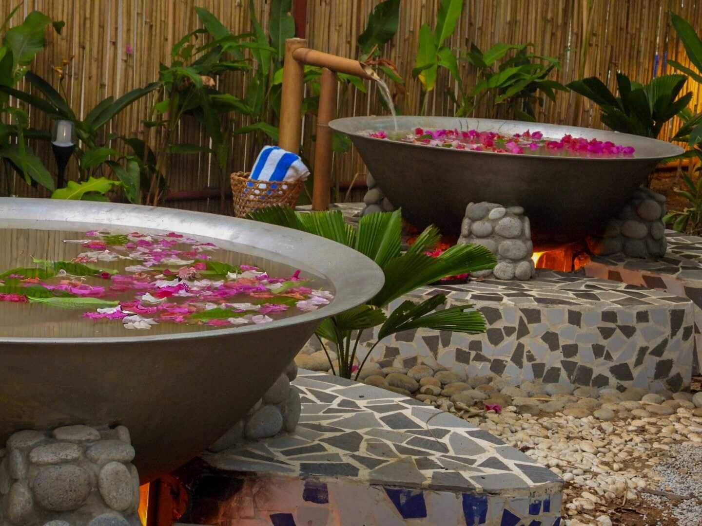 Swedish massages, Thai massages, massages