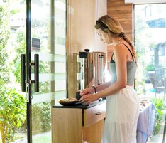 Desayuno buffet los fines de semana (PHP 400 por persona)