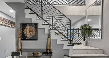 Spacious 4-bedroom house in charming Avondale with AC, WiFi